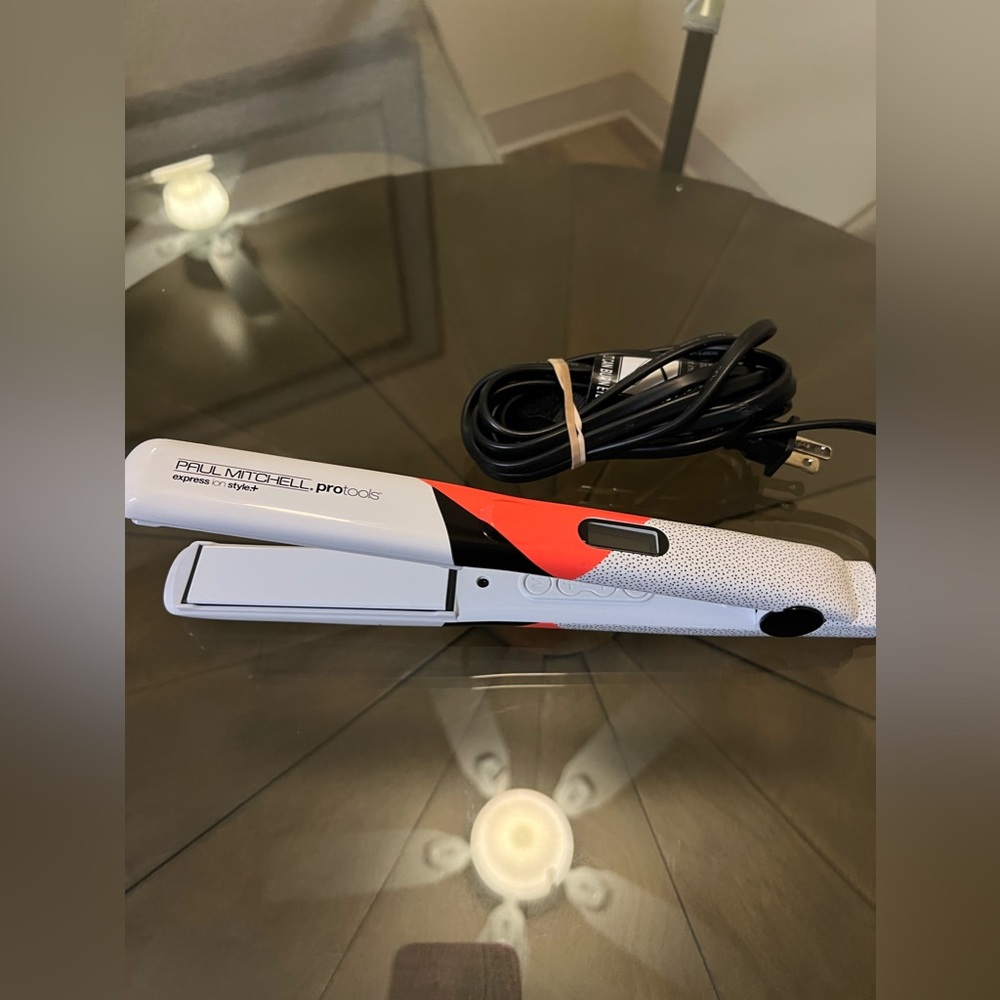 Paul Mitchell Pro Tool Electric Express Ion Smooth+ Flat Iron